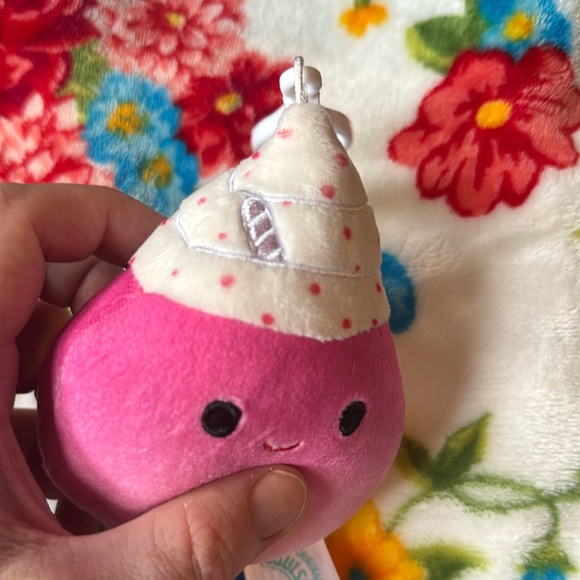 Squishmallows Pink and White Stuffed Keychain - Picture 3 of 5
